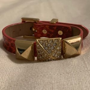 Juicy Couture Vintage Leather Bracelet gold detail